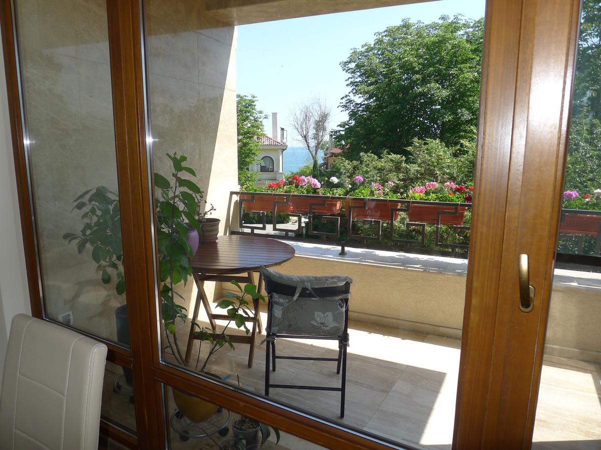 Sea Garden Lux Apartment Varna Exterior photo