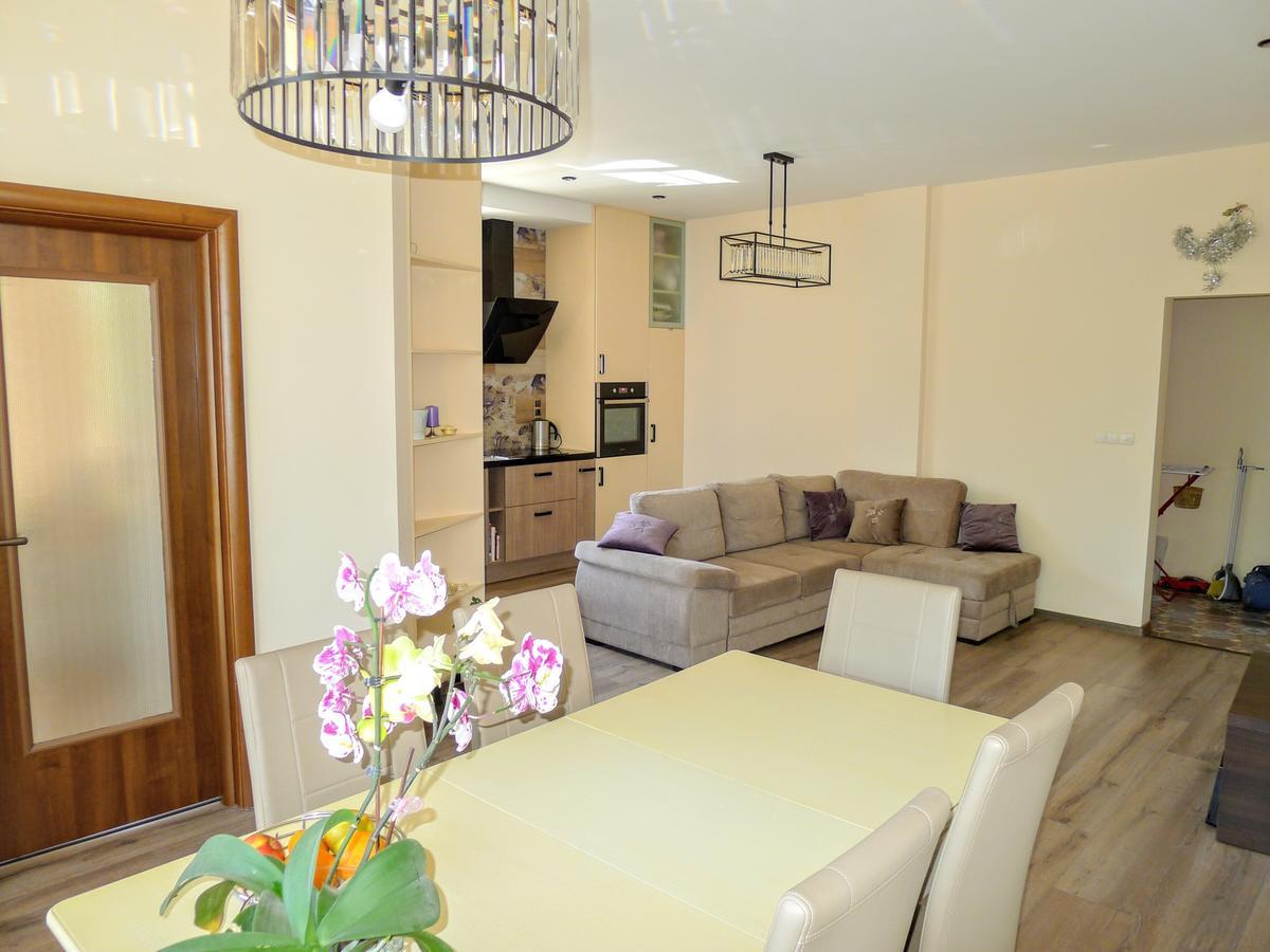 Sea Garden Lux Apartment Varna Exterior photo